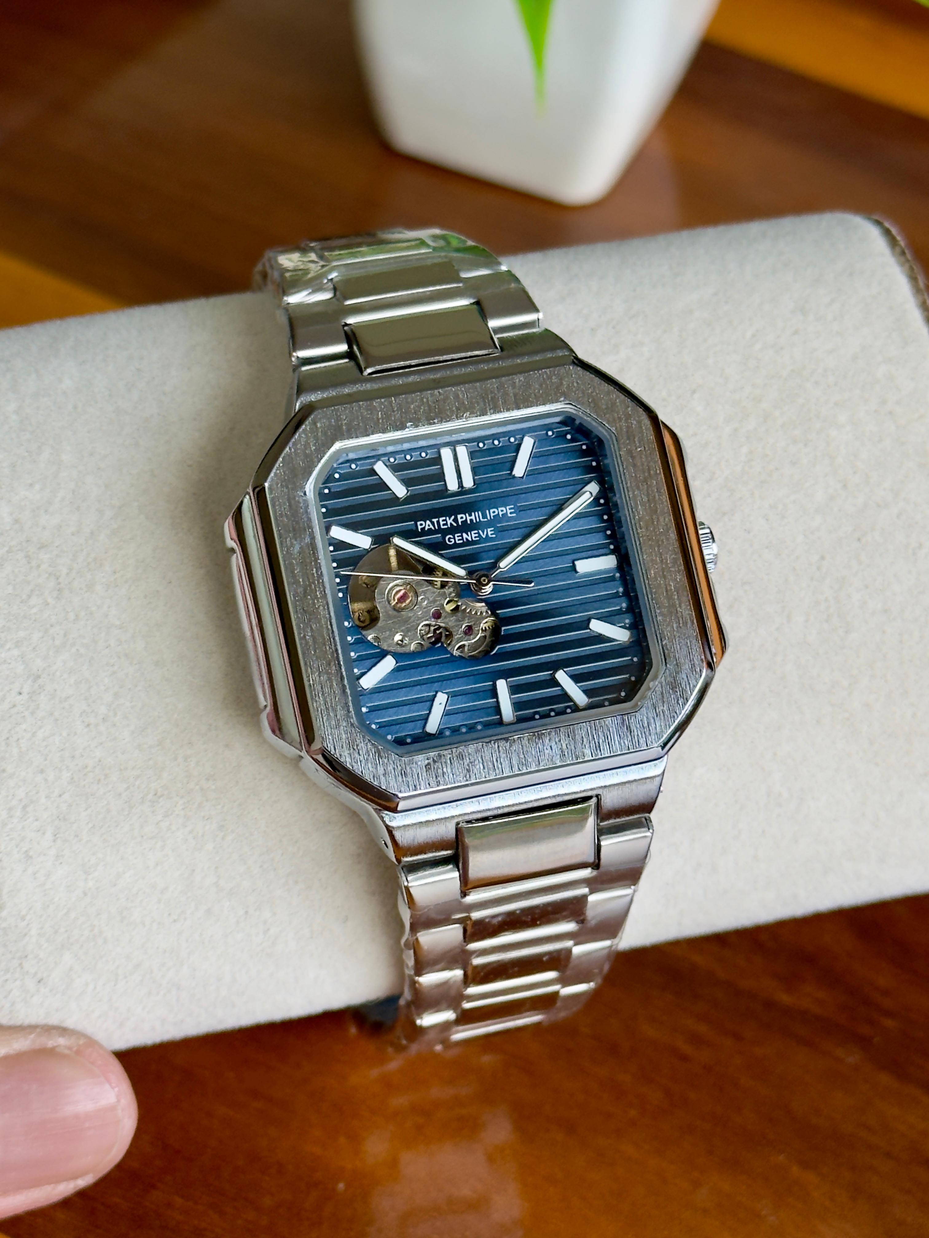 PP Nautilus Open-Heart Automatic