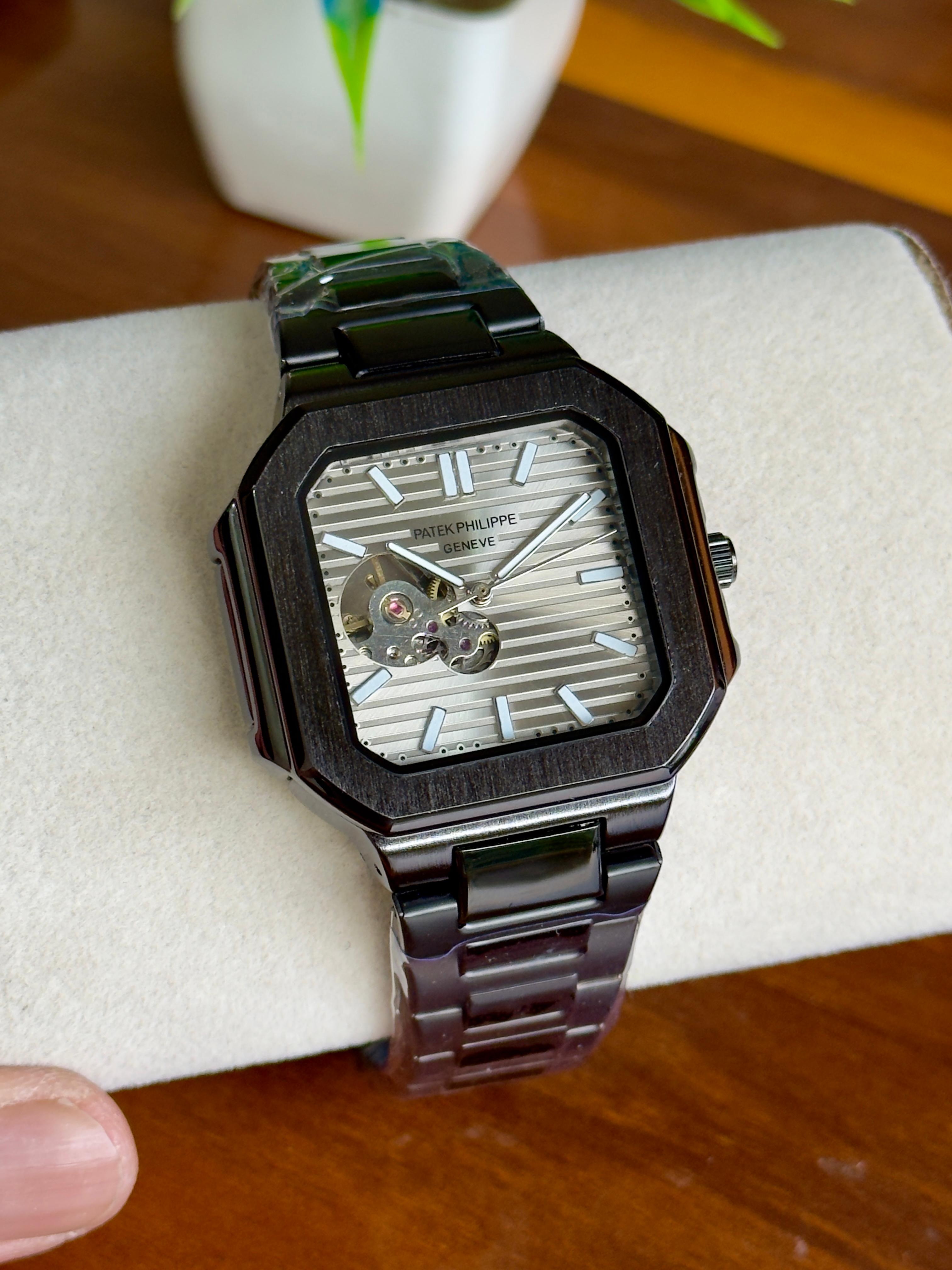 PP Nautilus Open-Heart Automatic