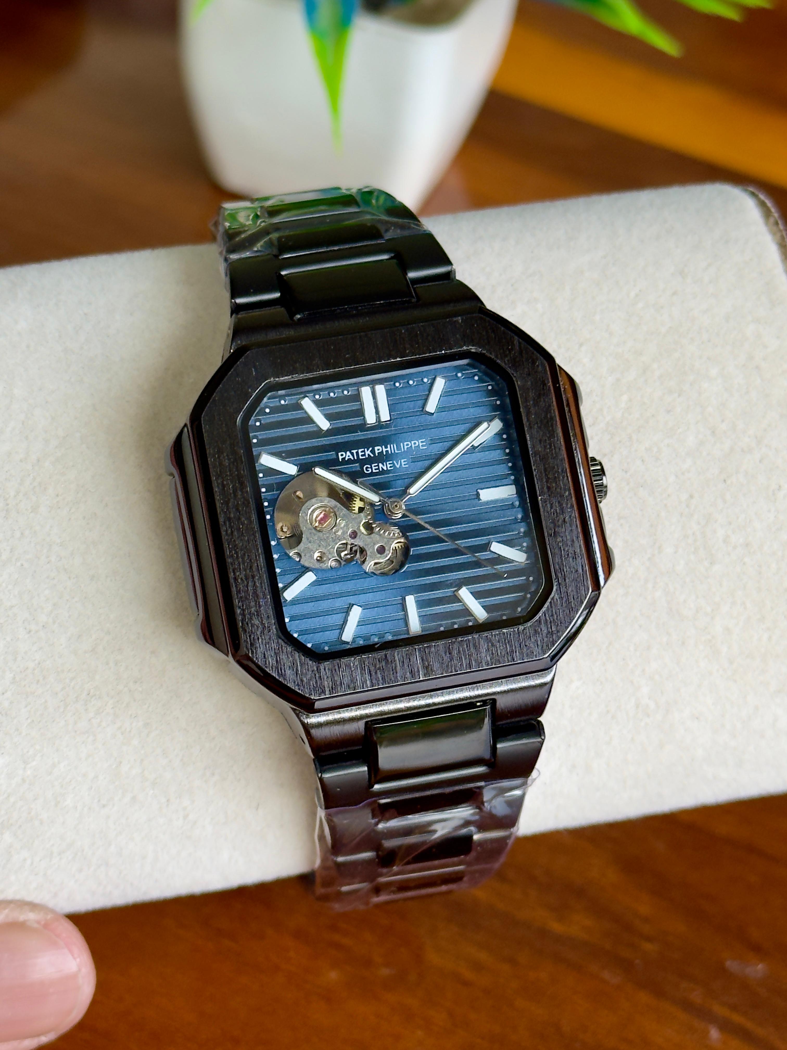 PP Nautilus Open-Heart Automatic
