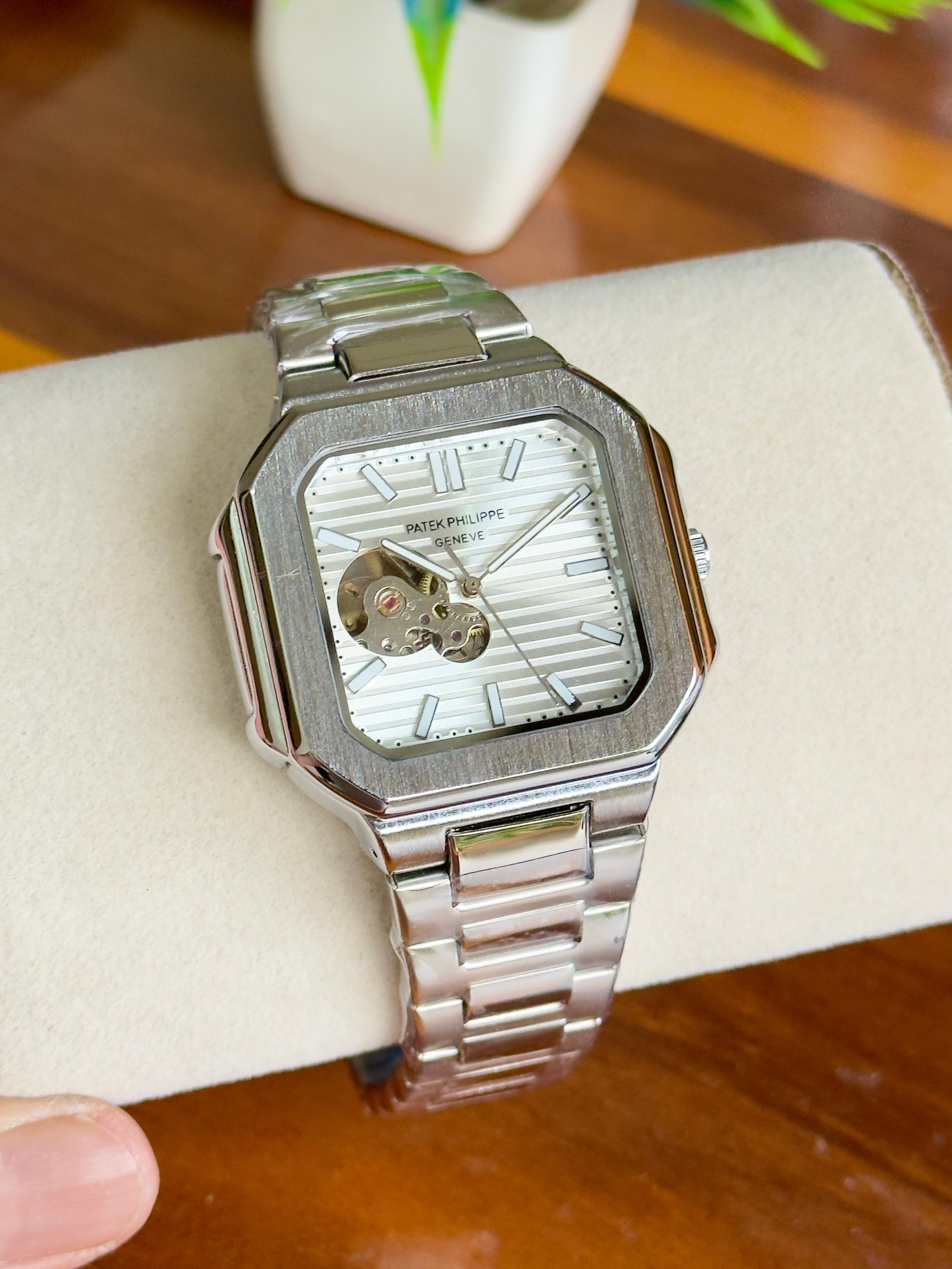 PP Nautilus Open-Heart Automatic